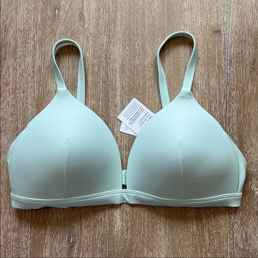 Lululemon Waterside Swim Top C Cup Size 8 DELM